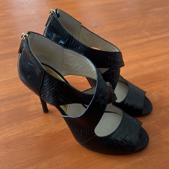 Michael Kors Heels - Picture 2 of 6